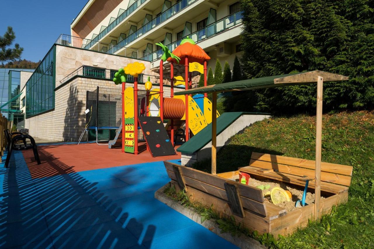 Hotel Pegaz Krynica-Zdrój Exterior foto