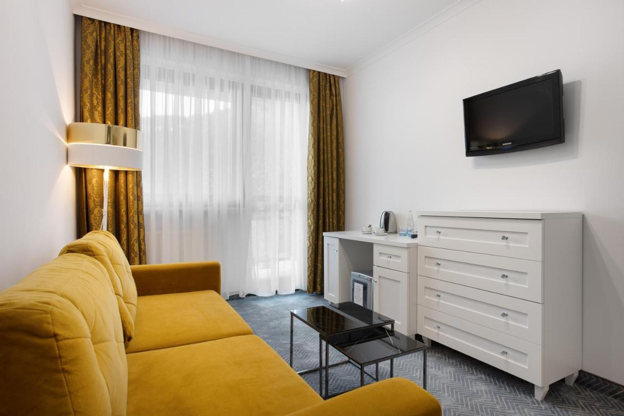 Hotel Pegaz Krynica-Zdrój Exterior foto